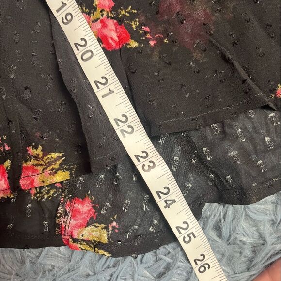 Lucky Brand Boho Floral Print Clip Dot Top Black Pink Size M - Picture 7 of 8
